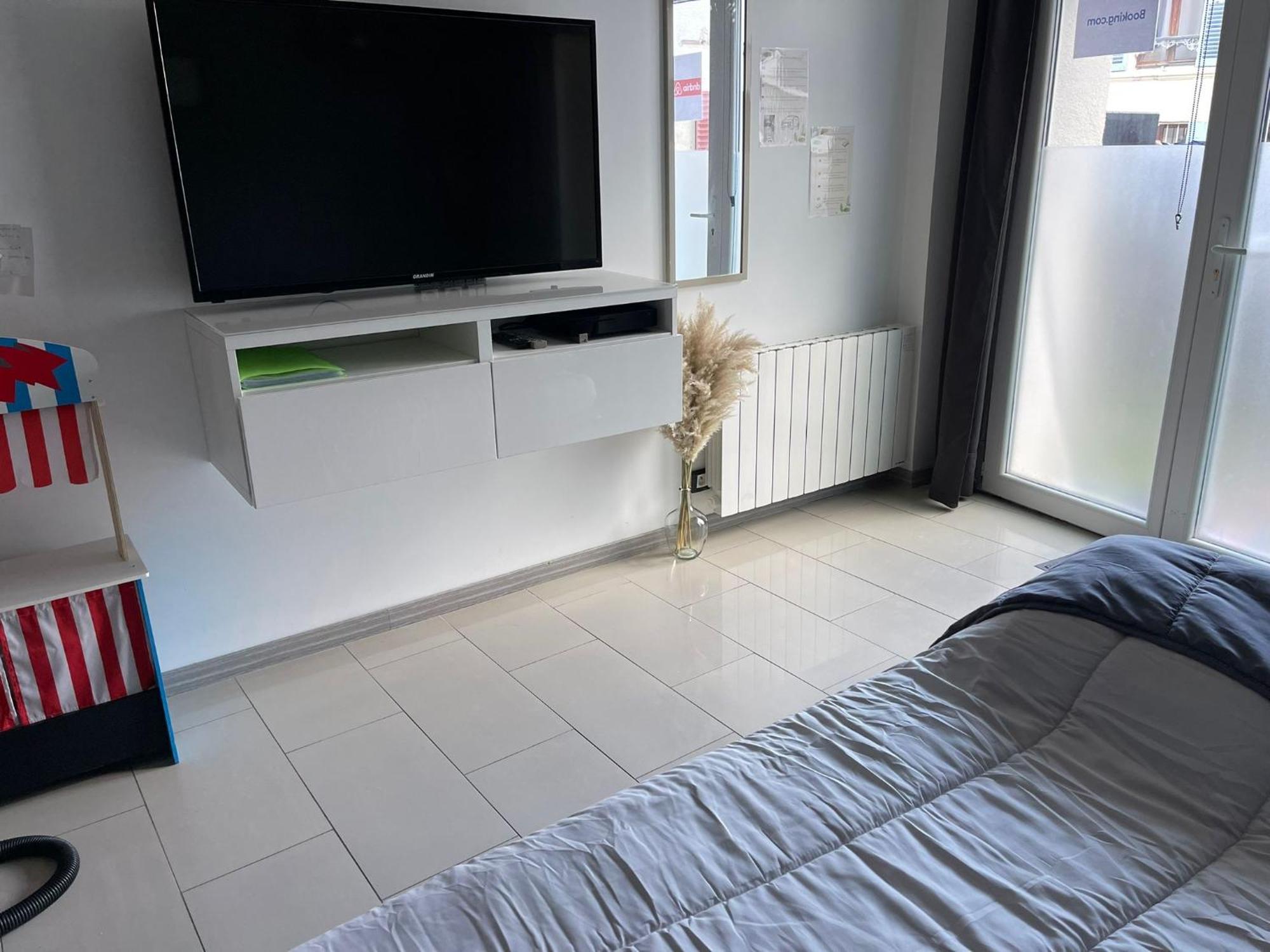 Appartement Villiers Sur Morin Proche De Disneyland Eksteriør billede