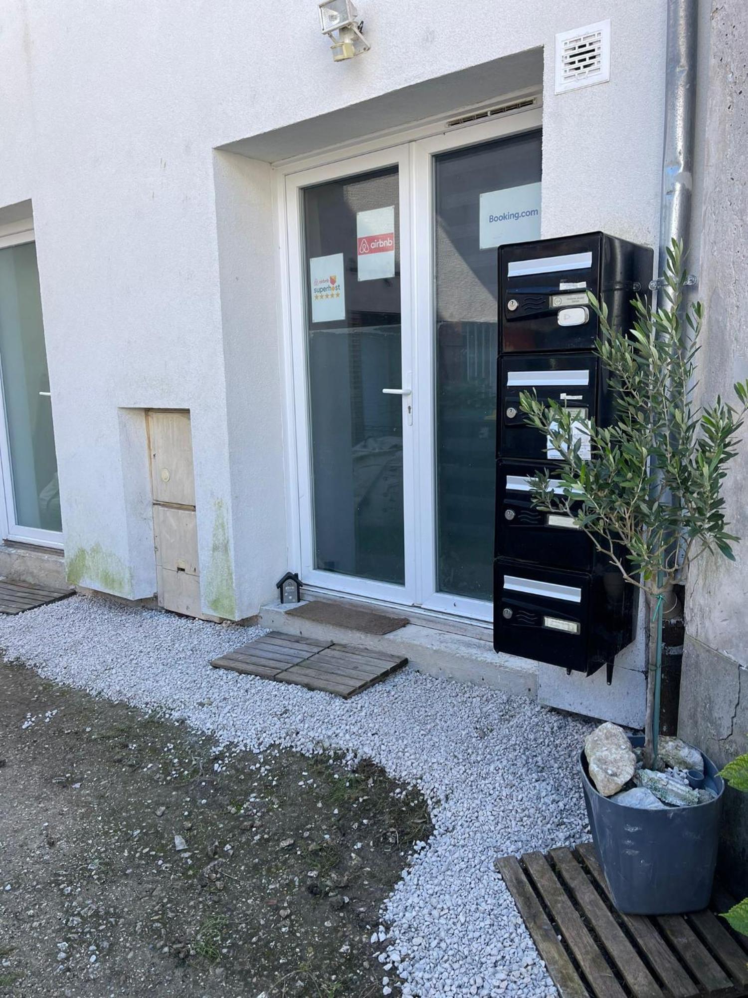 Appartement Villiers Sur Morin Proche De Disneyland Eksteriør billede
